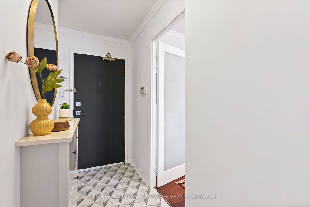 Photo of 109 Front Street E #807, Toronto, ON M5A 4P7 (MLS # C12533816)