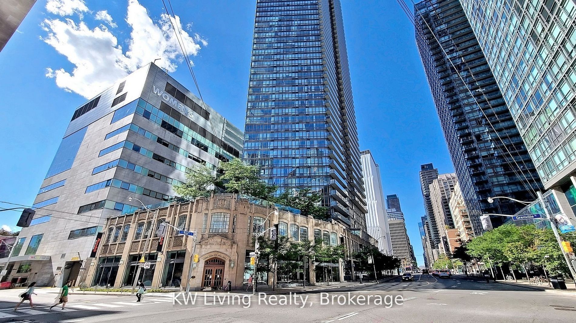 832 Bay Street 1303