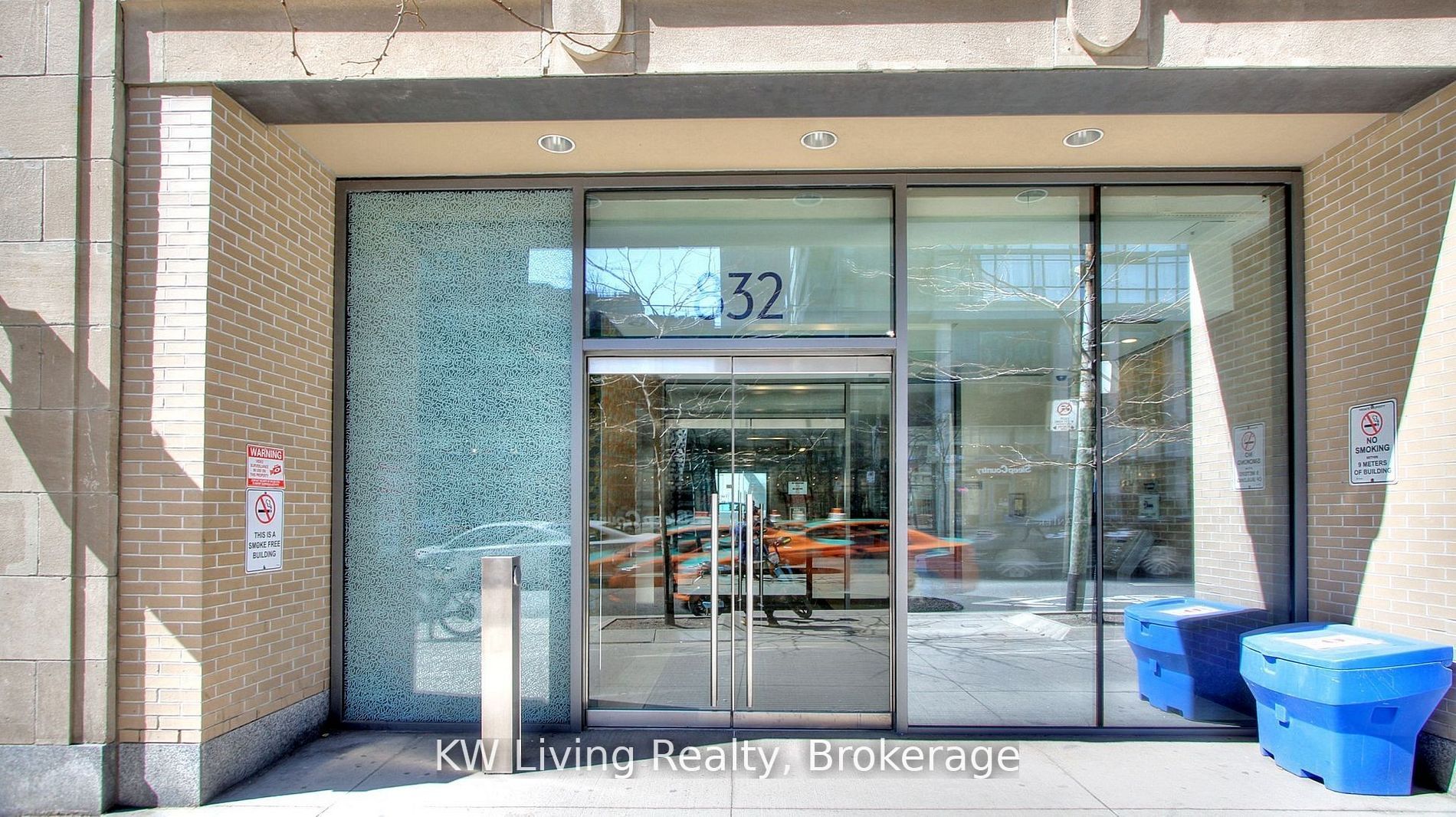 832 Bay Street 1303