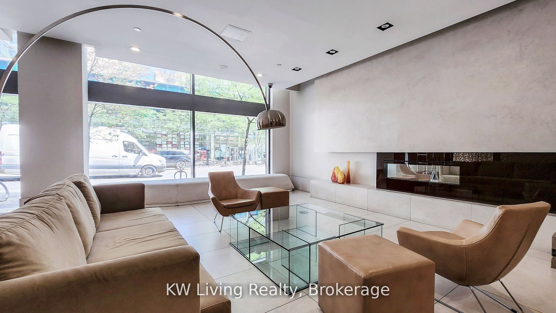 832 Bay Street 1303