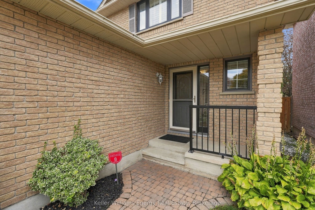 Photo of 20 Caleche Avenue, Clarington, ON L1E 3A3 (MLS # E14081922)