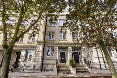 248 Spadina Road Toronto ON M5R 2V1