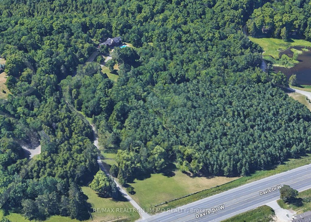 Photo of 1785 Davis Drive W, King, ON L3Y 4V9 (MLS # N12869374)