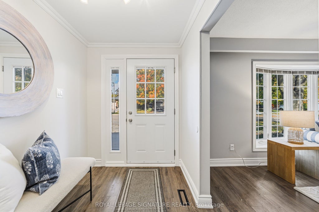 Photo of 220 Chebucto Drive, Oakville, ON L6J 5P9 (MLS # W13881264)