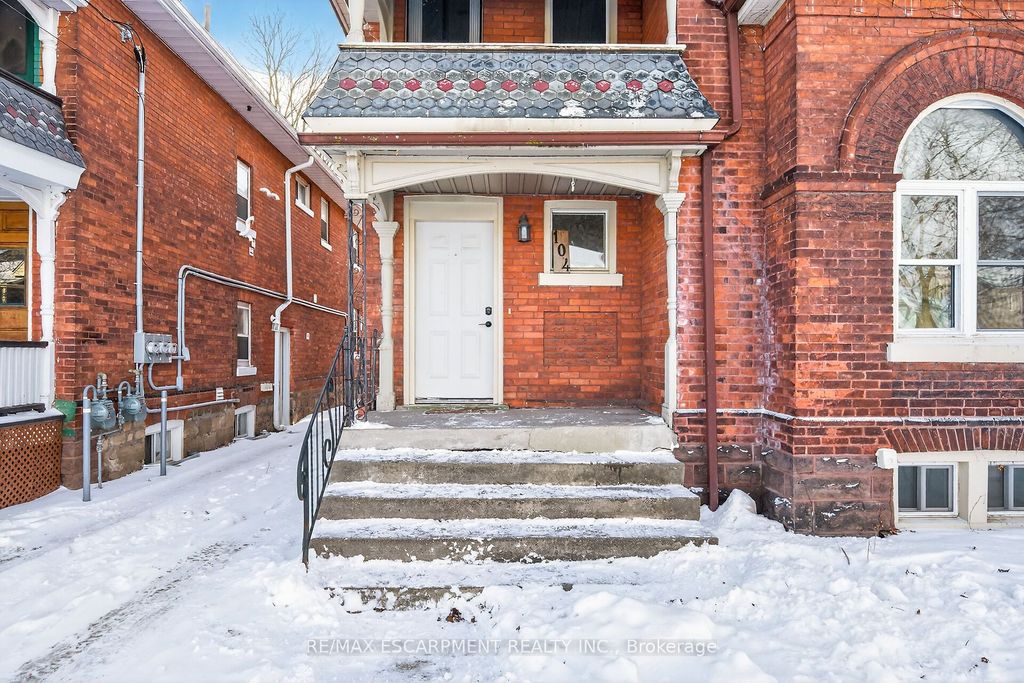 Photo of 104 William Street, Brantford, ON N3T 3L1 (MLS # X12717880)