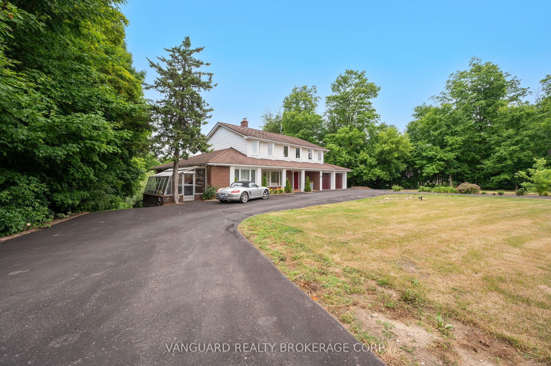 80 Kleins Crescent