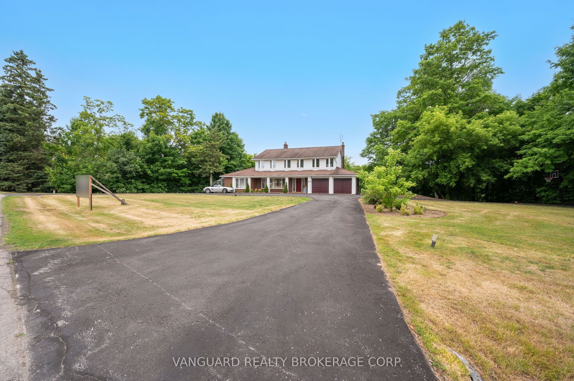 80 Kleins Crescent