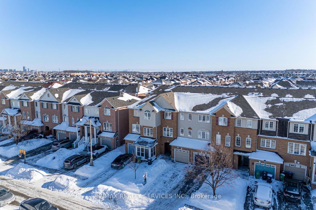 Photo of 67 Decker Hollow Circle, Brampton, ON L6X 0L5 (MLS # W13017992)