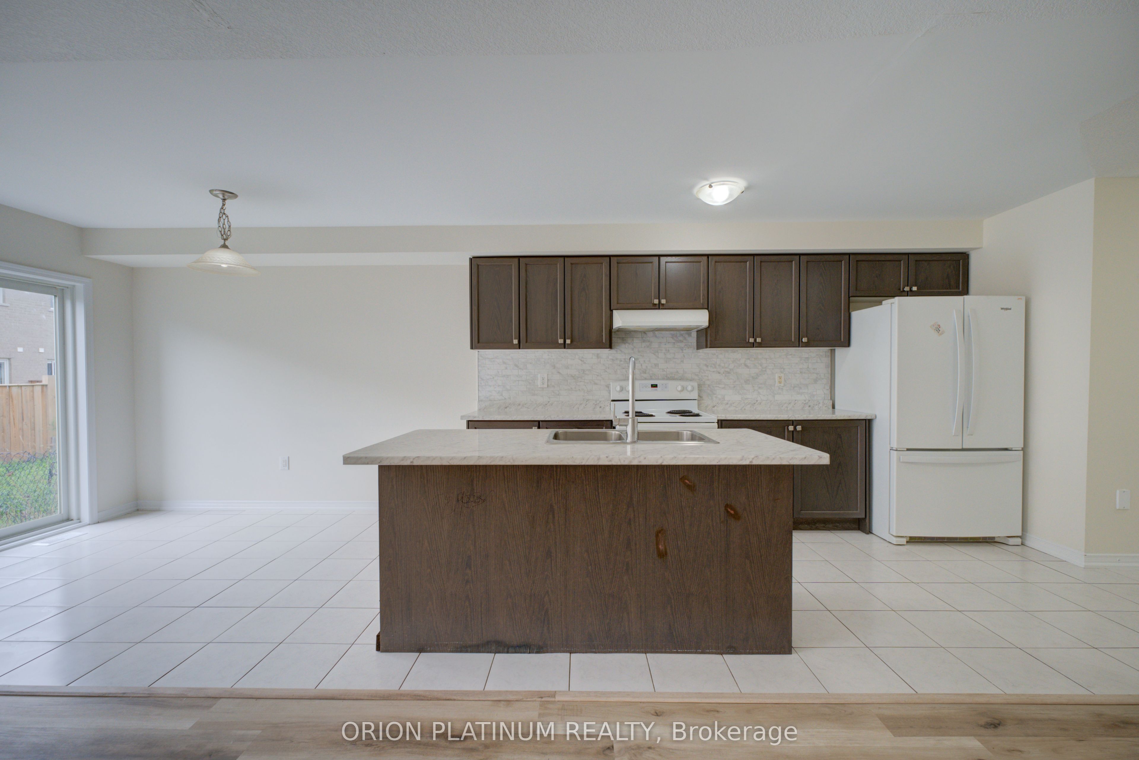 140 Munro Circle