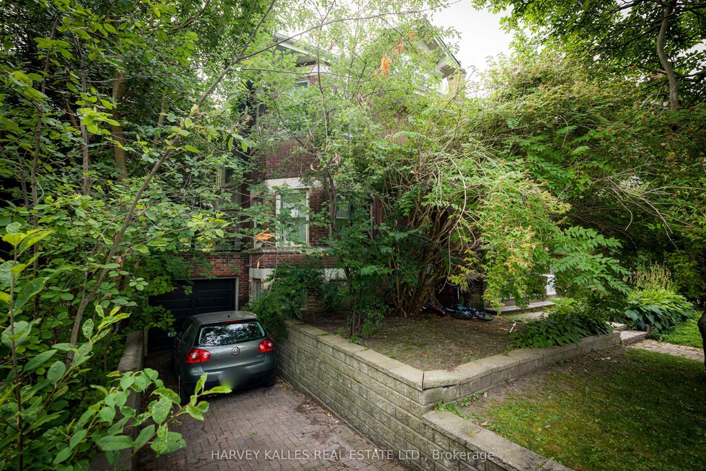 Photo of 219 Balmoral Avenue, Toronto, ON M4V 1K1 (MLS # C13752540)