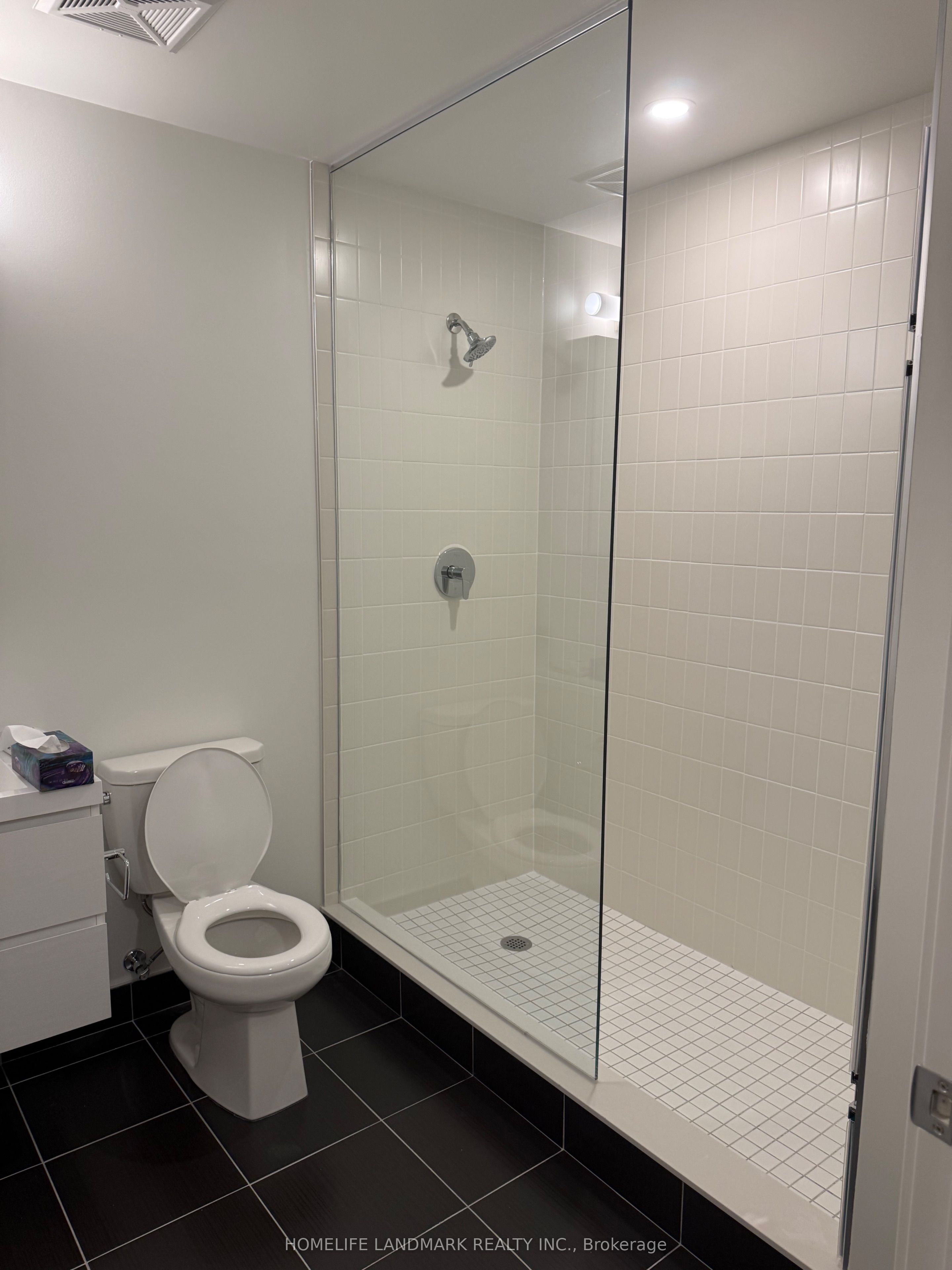 38 Andre De Grasse Street D417