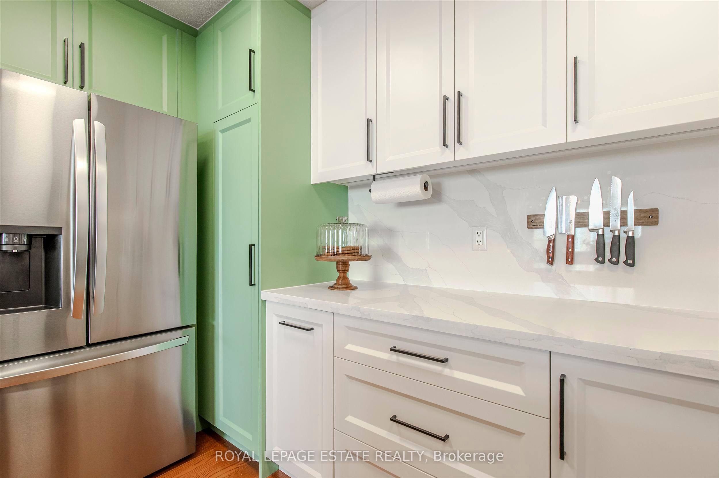 1209 Queen Street E 32