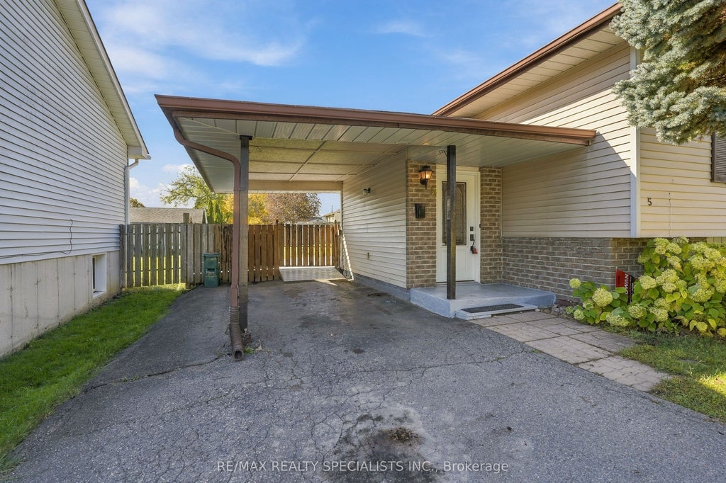 Photo of 5 Van Alstine Drive, Quinte West, ON K8V 6K4 (MLS # X14086076)