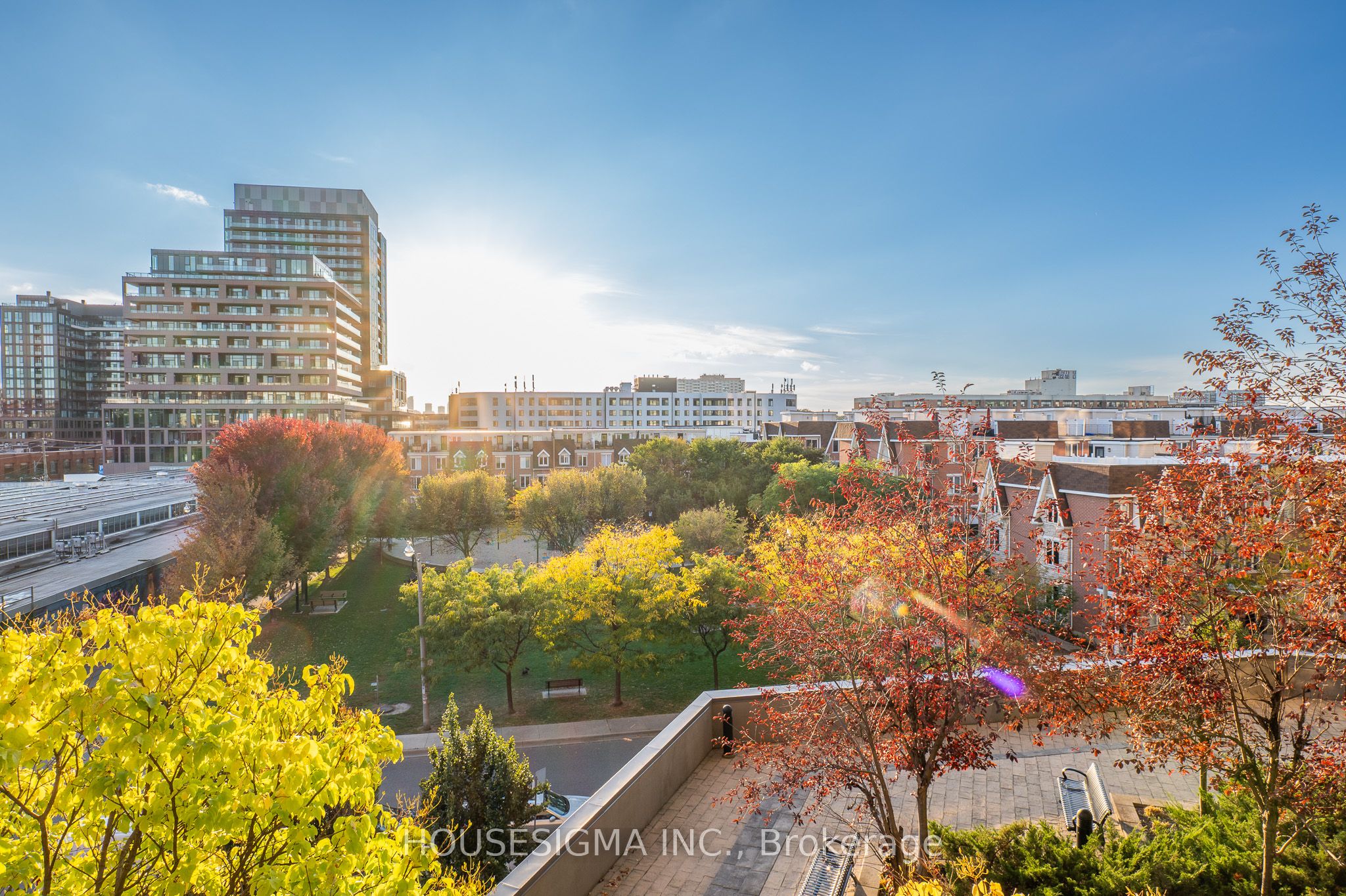 Photo 1 of 15 — 38 Joe Shuster Way 508, Toronto, ON M6K 0A5
