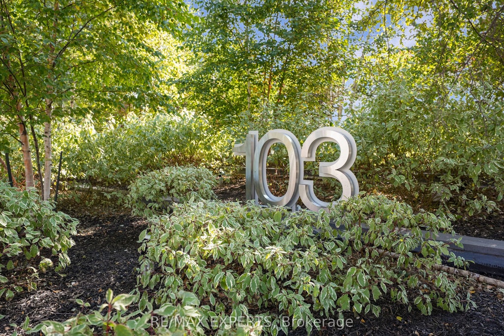 Photo of 103 The Queensway N/A #1915, Toronto, ON M6S 5B5 (MLS # W13603318)