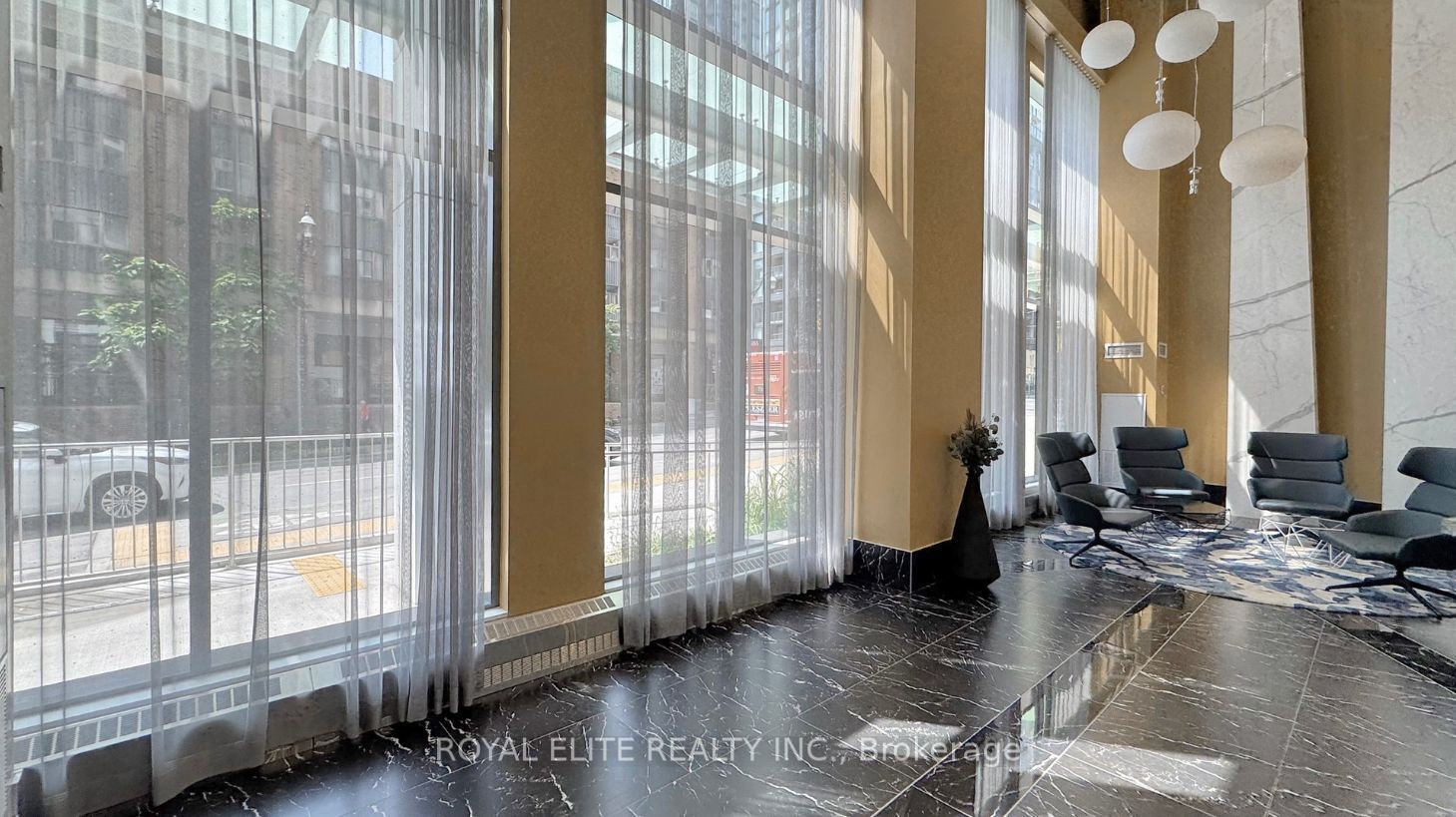 135 Lower Sherbourne Street LPH2925