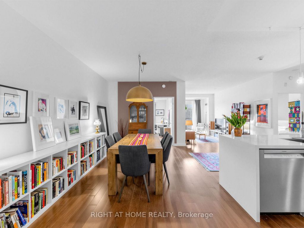 Photo of 11 Christie Street #406, Toronto, ON M6G 4C3 (MLS # C13046624)