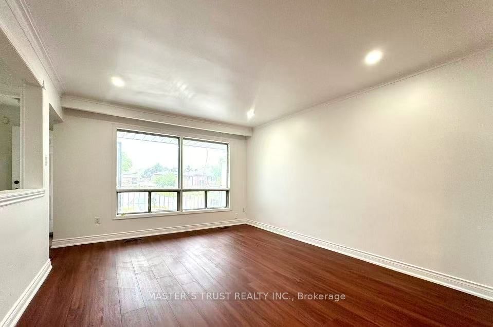25 Navaho Drive