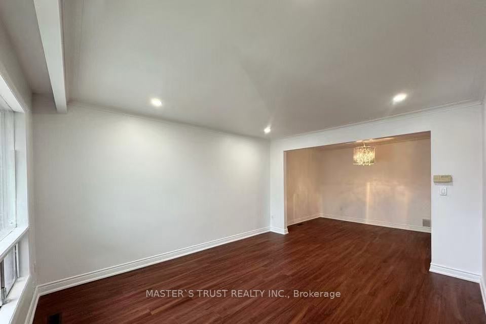 25 Navaho Drive