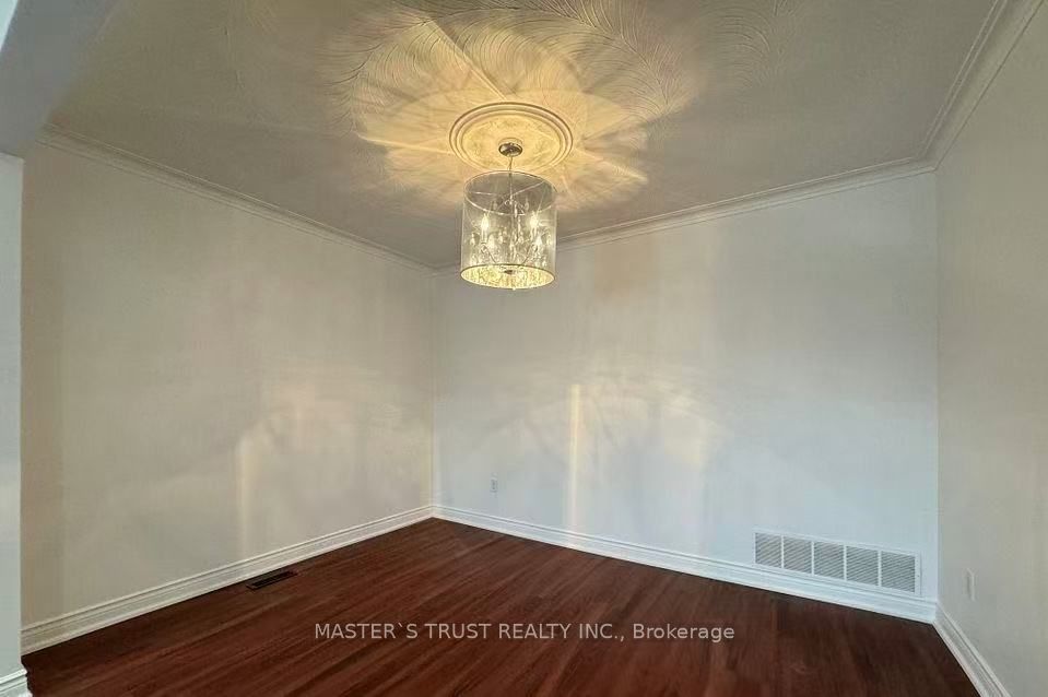 25 Navaho Drive
