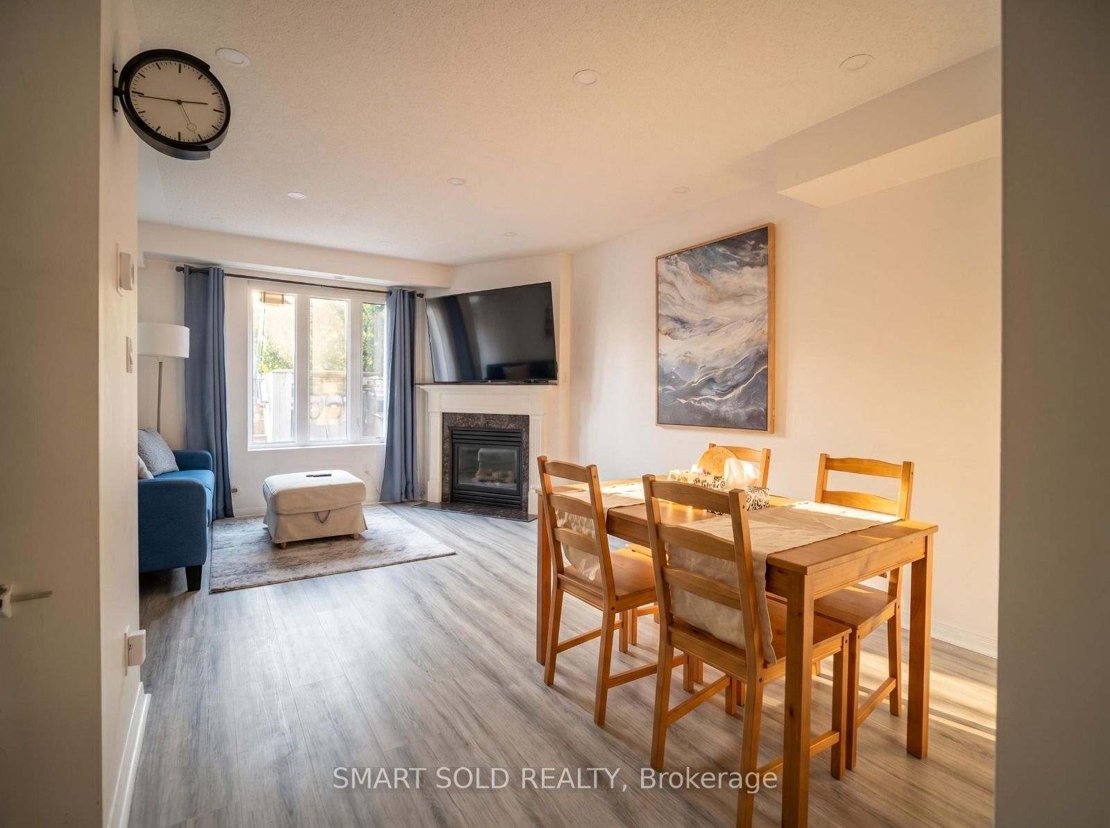15 Laidlaw Street 608