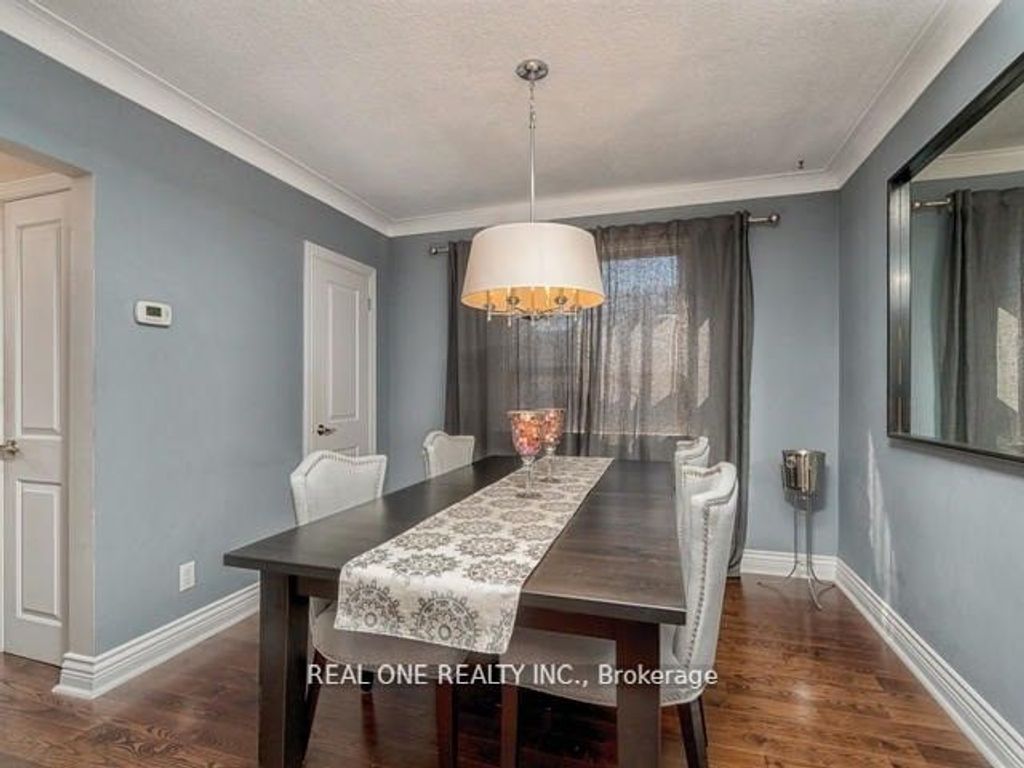 Photo of 34 Vassar Drive, Toronto, ON M9B 5G1 (MLS # W12372480)