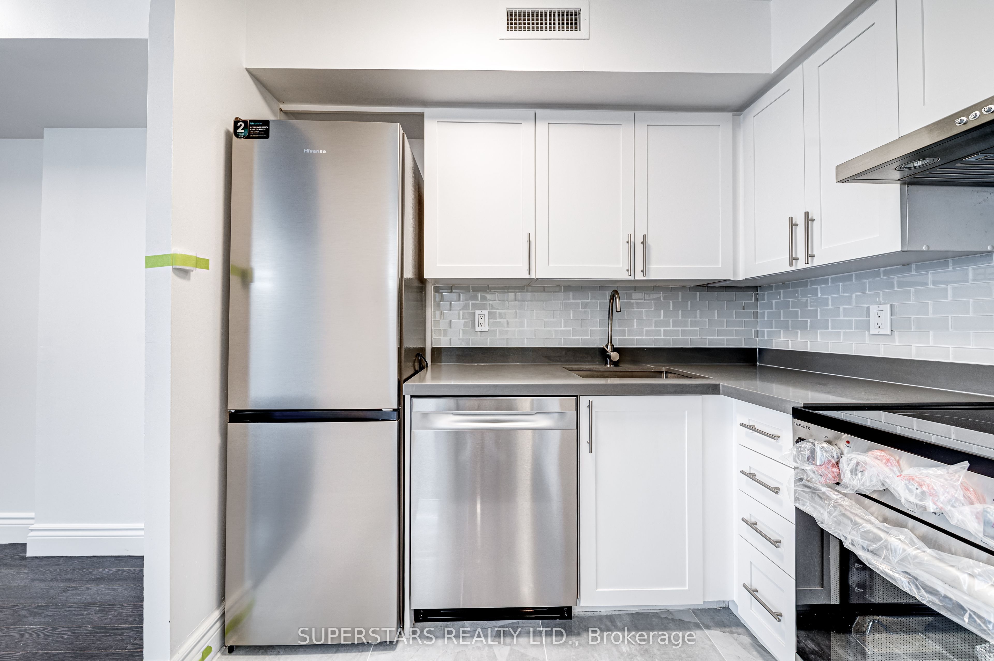 55 Centre Avenue 2104