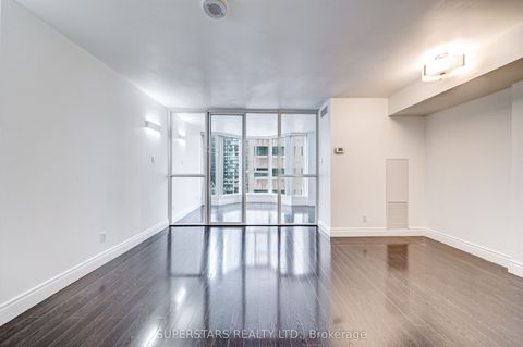 55 Centre Avenue 2104 Toronto ON M5G 2H5