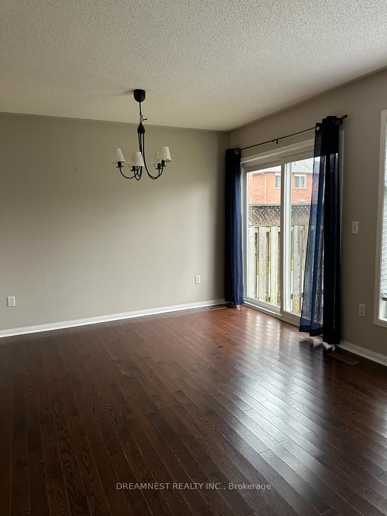 1209 Quest Circle