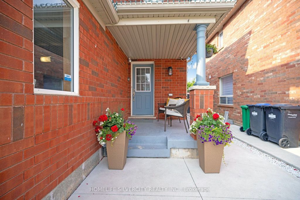 Photo of 119 Herdwick Street, Brampton, ON L6S 0A5 (MLS # W12587558)