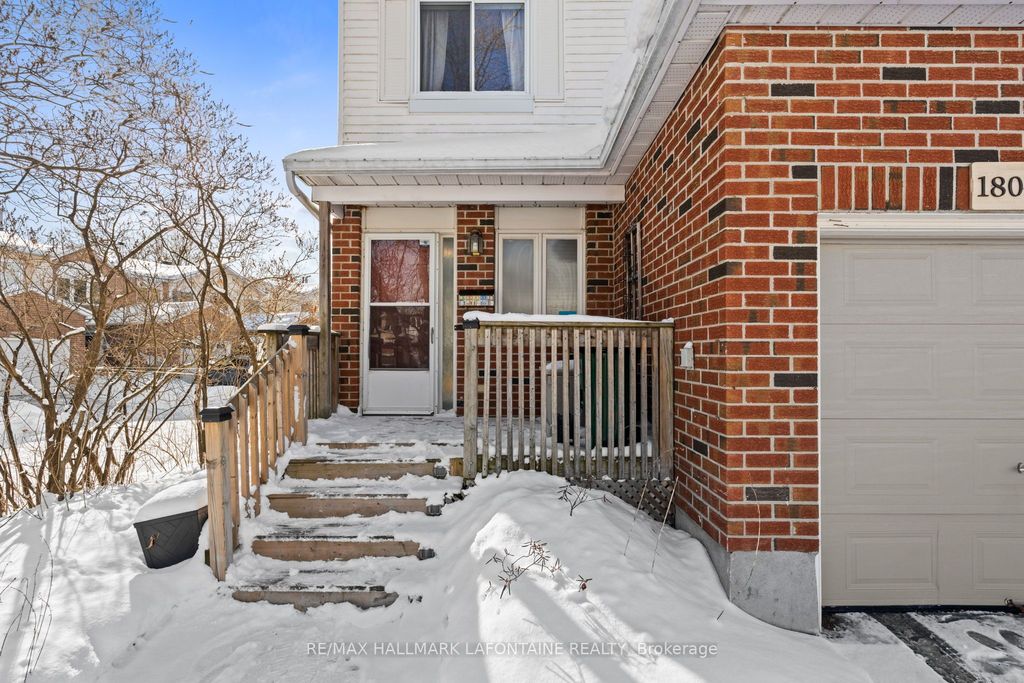 Photo of 1802 Turnberry Road, Orleans - Cumberland and Area, ON K1E 3V1 (MLS # X12858588)