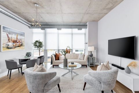 Photo of 388 Richmond Street W #520, Toronto, ON M5V 3P1 (MLS # C12767598)