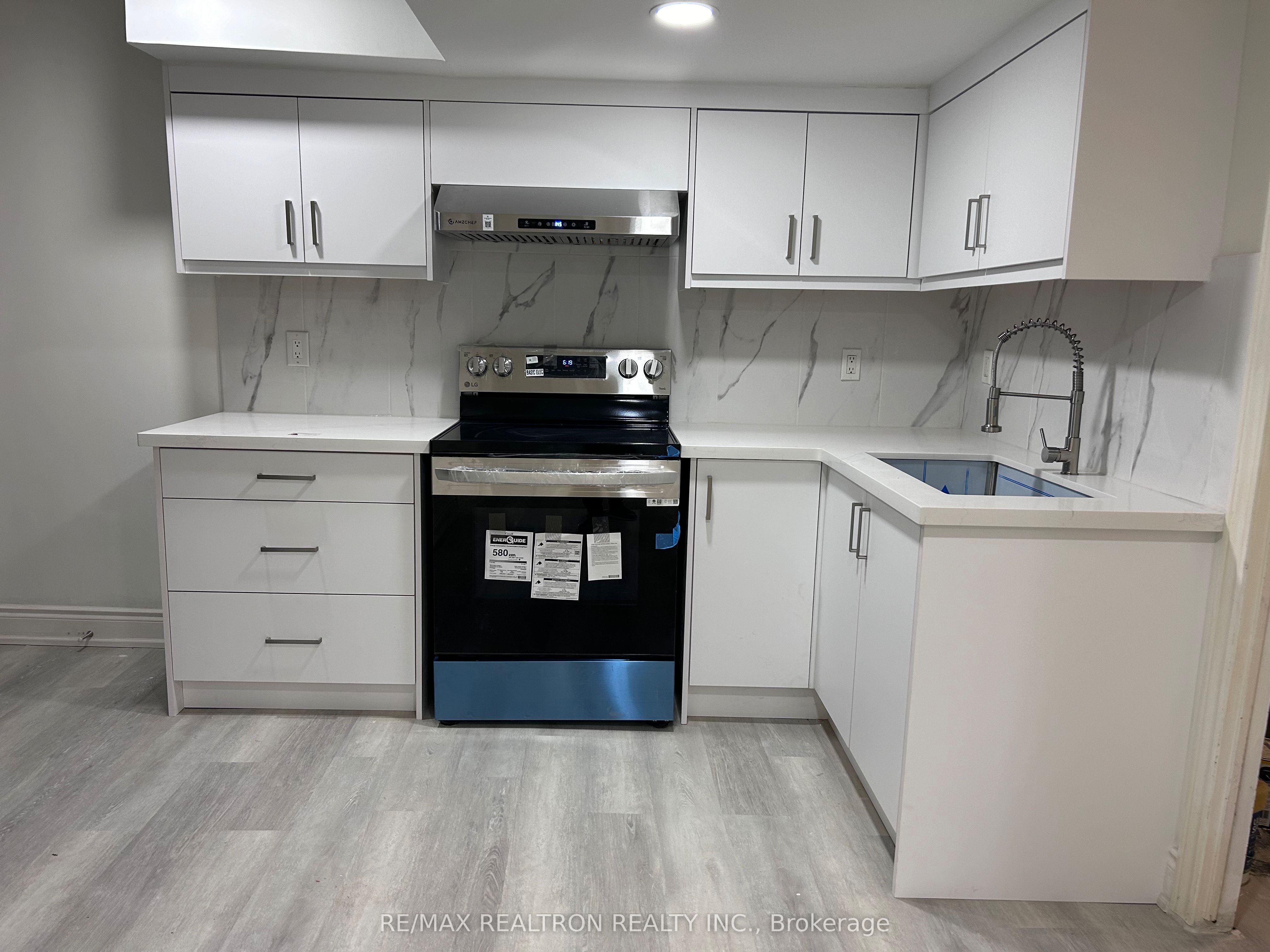 39 Waterton Crescent