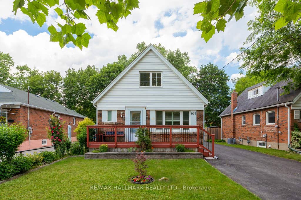 Photo of 945 Pharmacy Avenue, Toronto, ON M1R 2G2 (MLS # E13525046)