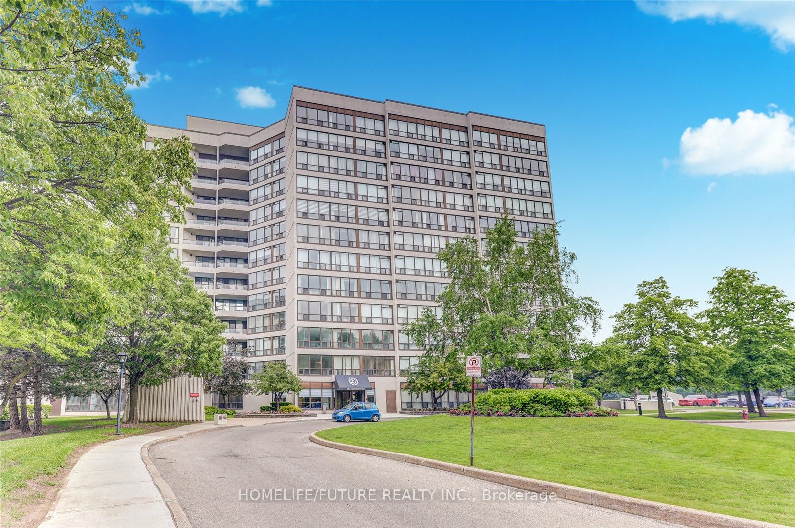 12 Laurelcrest Street 1004