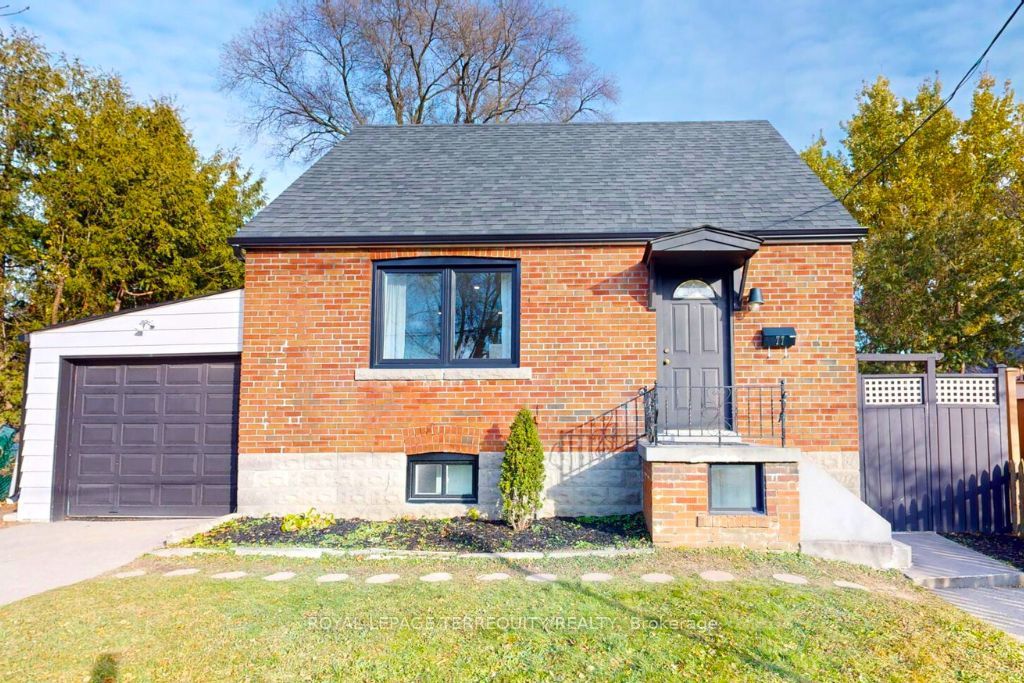 Photo 1 of 29 — 77 Glenburn Avenue, Toronto, ON M4B 2X7