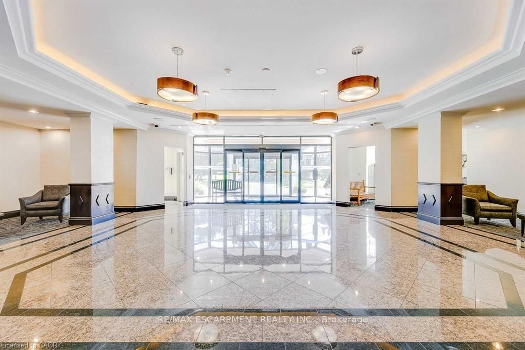 2155 BURNHAMTHORPE Road W 1508