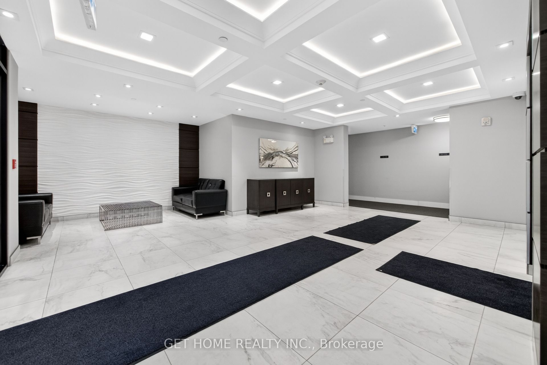 620 Sauve Street 412