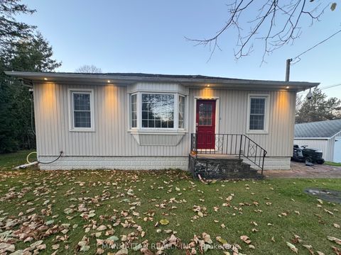 Photo of 10 Victor Drive, Whitchurch-Stouffville, ON L4A 3G5 (MLS # N12681452)