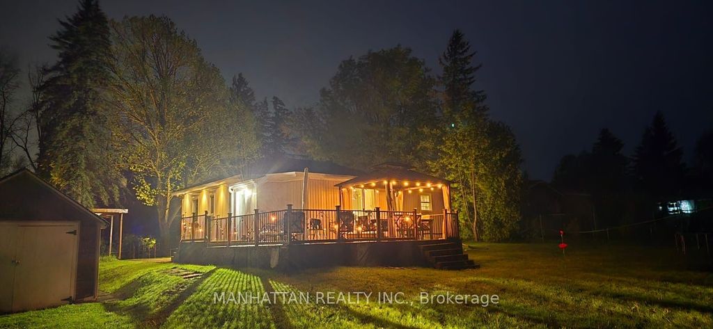 Photo of 10 Victor Drive, Whitchurch-Stouffville, ON L4A 3G5 (MLS # N12681452)