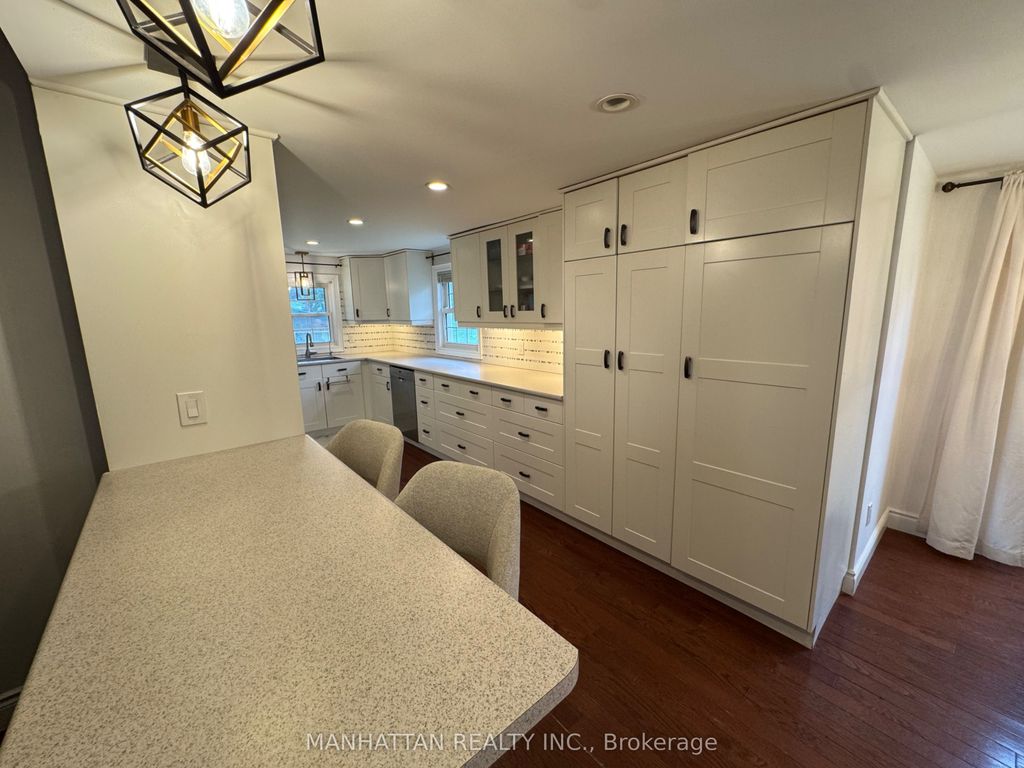 Photo of 10 Victor Drive, Whitchurch-Stouffville, ON L4A 3G5 (MLS # N12681452)