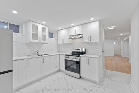 310 Jane Street LOWER Toronto ON M6S 3Z4