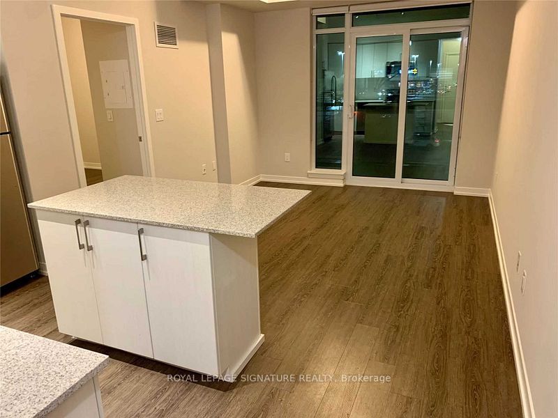 2550 Eglinton Avenue W 604