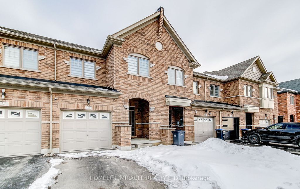 Photo of 30 Davenfield Circle, Brampton, ON L6P 4M2 (MLS # W12829124)