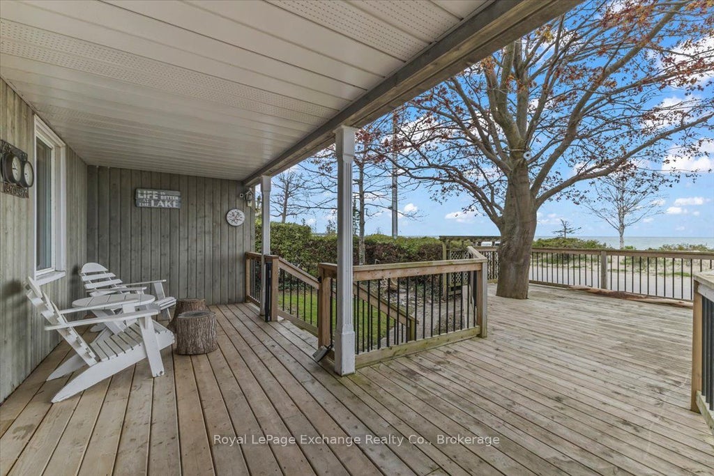 Photo of 1005 SAUGEEN Street, Kincardine, ON N2Z 1J1 (MLS # X13144436)