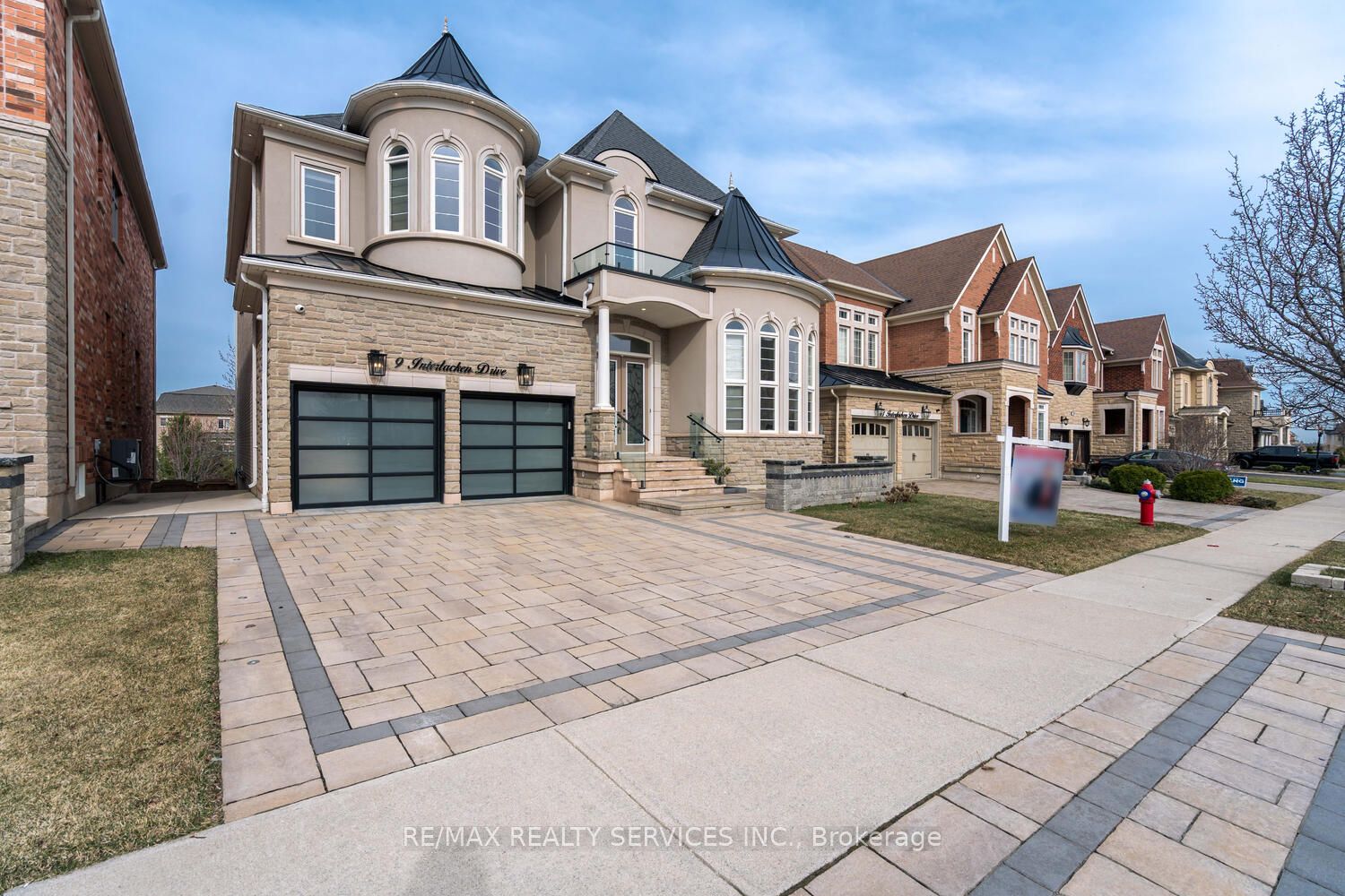 9 Interlacken Drive