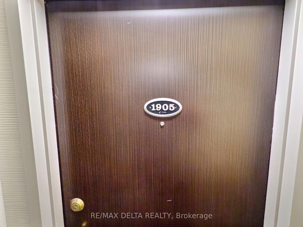 Photo of 130 Besserer Street #1905, Lower Town - Sandy Hill, ON K1N 9M9 (MLS # X13879248)