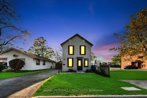 195 Randi Road Mississauga ON L5A 1V6
