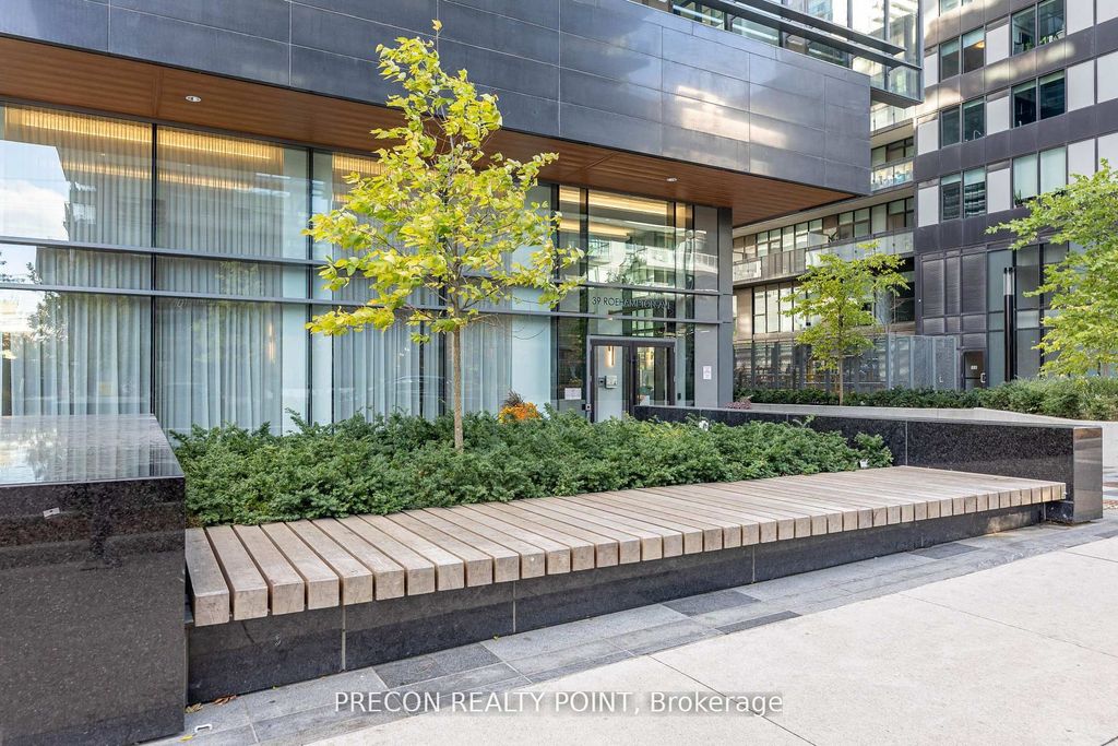 Photo of 39 Roehampton Avenue E #1906, Toronto, ON M4P 0G1 (MLS # C12665534)