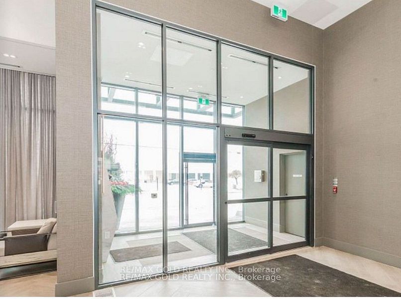 2450 Old Bronte Road W 723